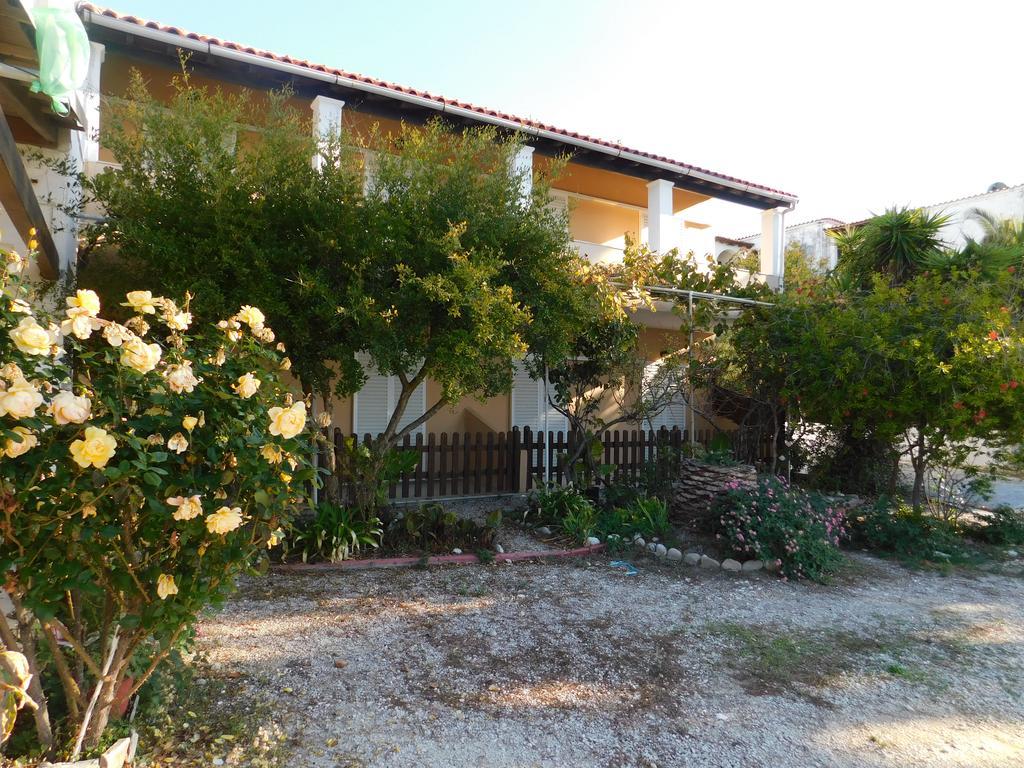 Evgenios Apartment Agios Georgios Pagon